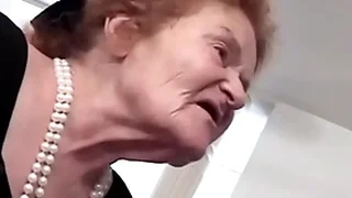 Busty Mature Porn 11